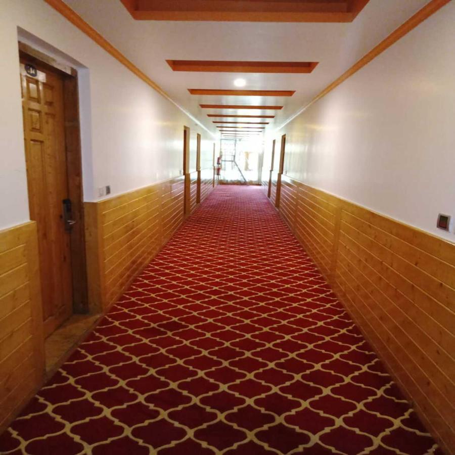 Hotel Sheen Srīnagar Екстериор снимка